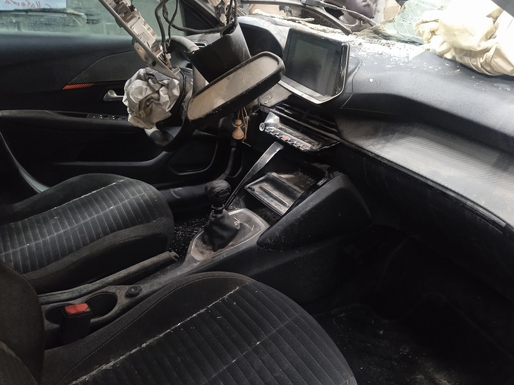  Peugeot 208 2020    EN DESARME